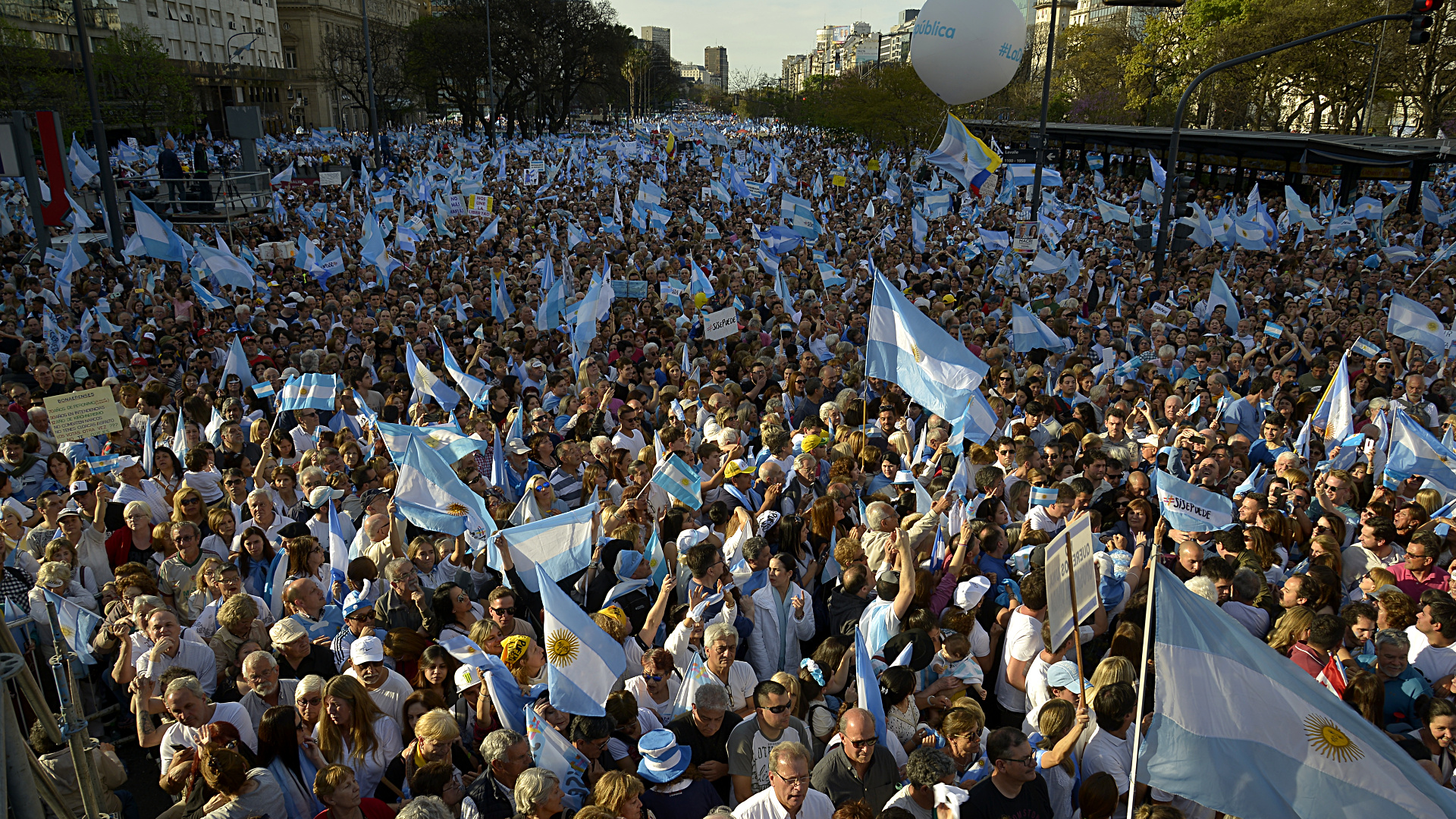 Mauricio Macri Copo El Obelisco Con La Marcha Del Millon Canal Verte