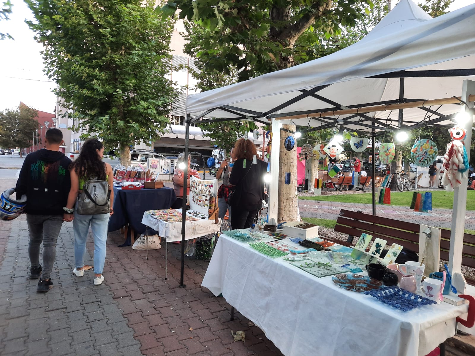 Feria de Semana Santa en la plaza “Coronel Olavarría” Canal Verte