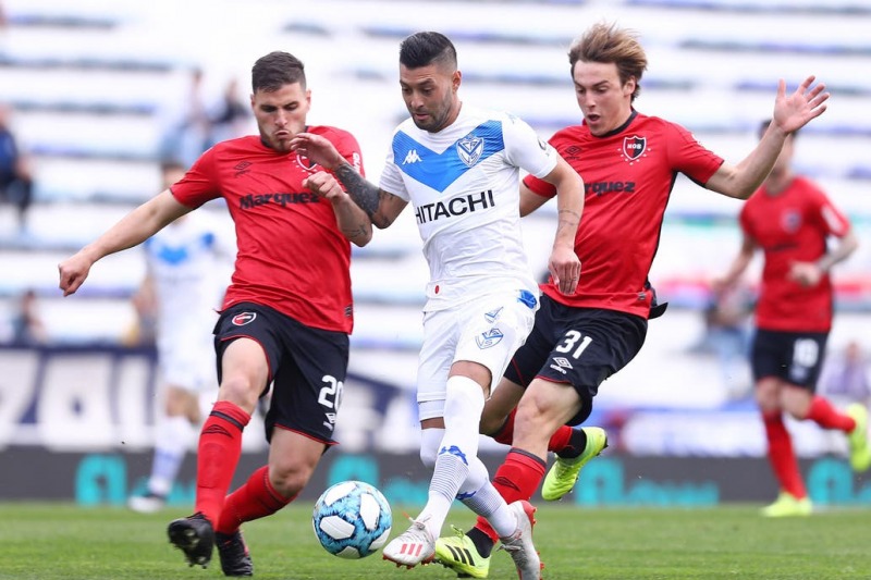 Un golazo de Janson en el triunfo de Vlez ante Newells