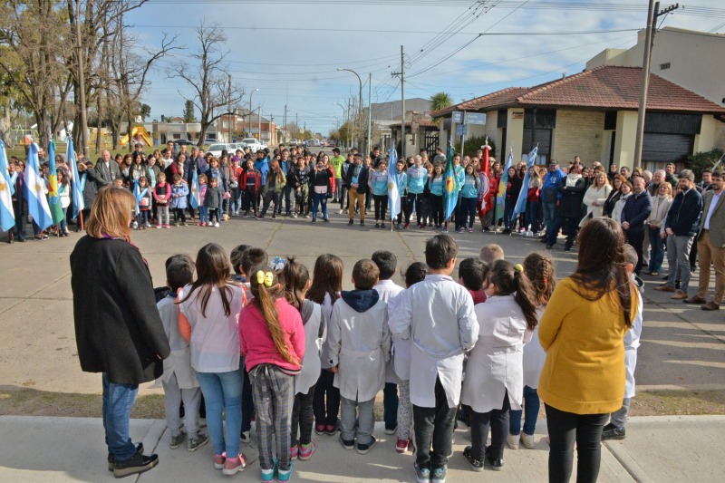 Se realiz� el acto oficial por el D�a del Maestro