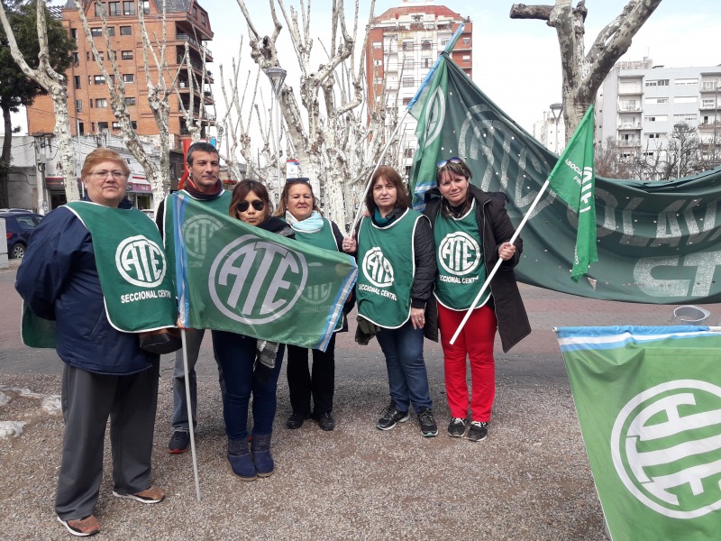 Referentes de Ate se manifestaron en el Paseo Jess Menda