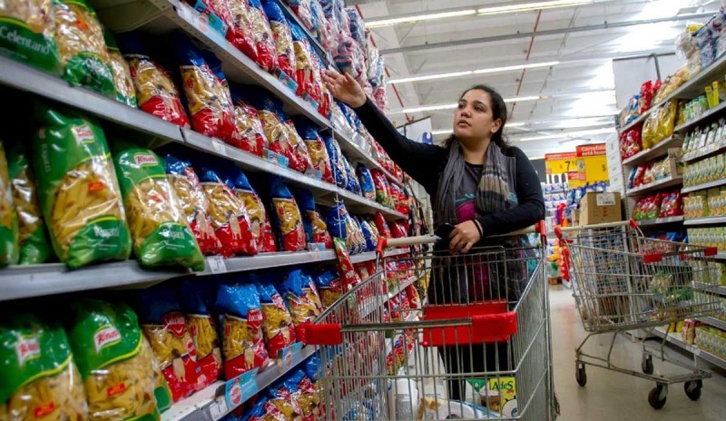Con aumentos, renuevan Precios Cuidados hasta enero