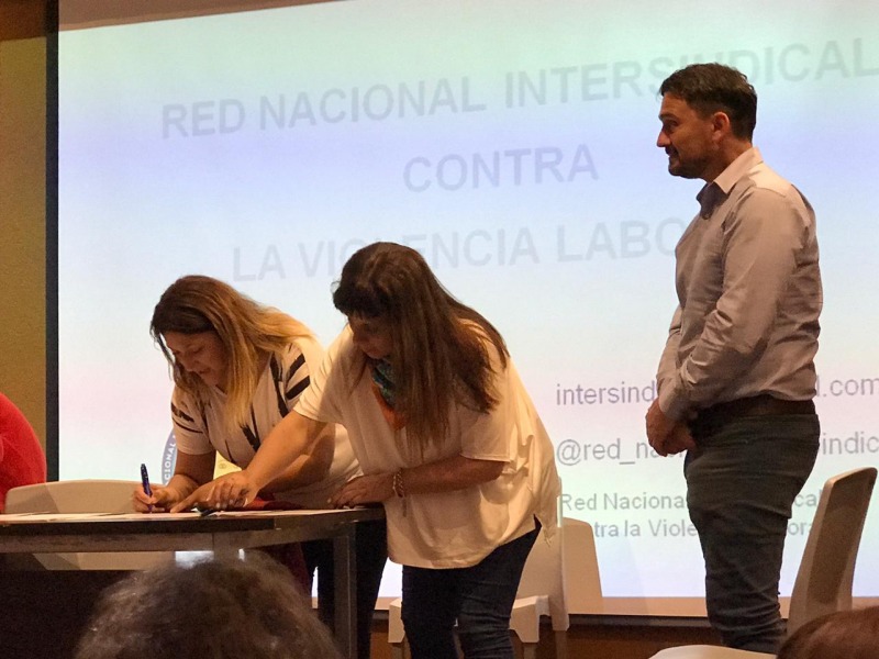 Firmaron un convenio para erradicar la violencia laboral