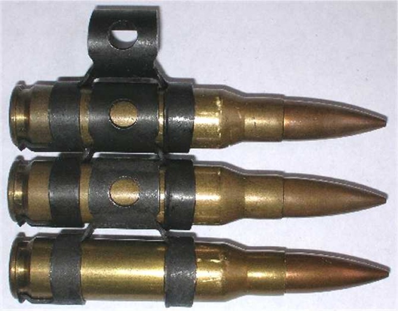 Encuentran m�s de 100 proyectiles en un descampado