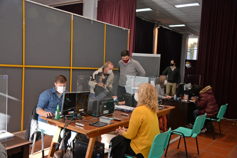 Licencias de Conducir comenz� a funcionar en el Sal�n Rivadavia