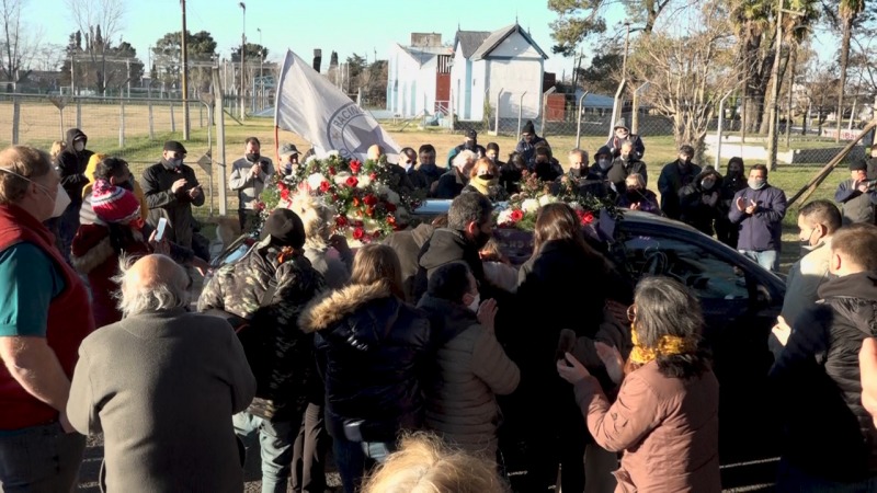 Una multitud despidi al empresario y dirigente Carlos Orifici