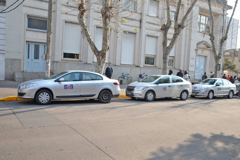 Habilitaron una parada de taxis en el centro de la ciudad