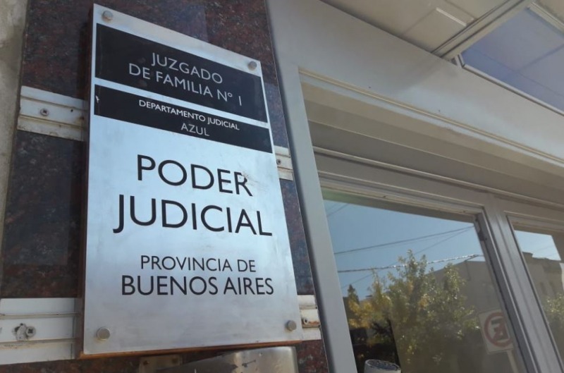 Una denuncia de abuso conmociona a la ciudad