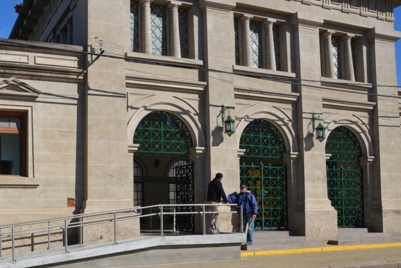 Covid-19: Cierran Licencias de Conducir y el Cementerio