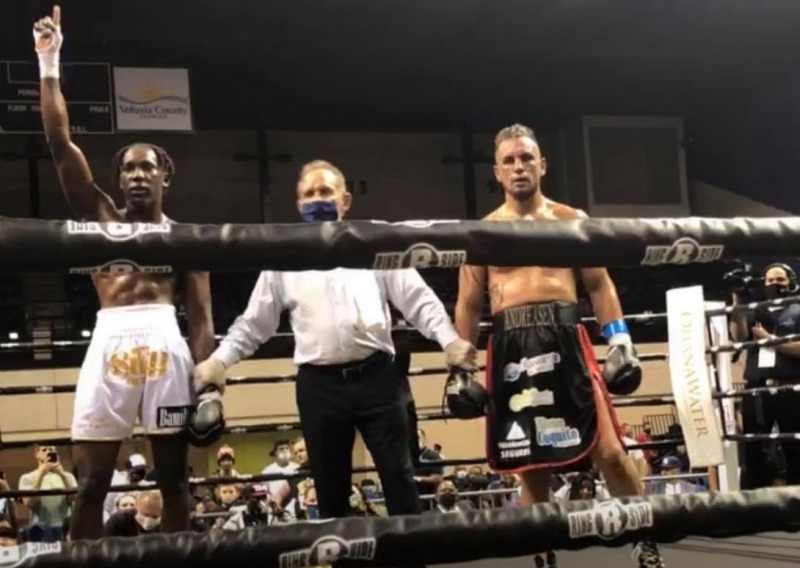 Andreasen batall pero perdi por puntos ante Hemphill