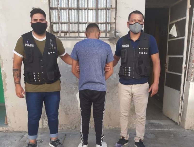 Se entreg el homicida del joven de 21 aos