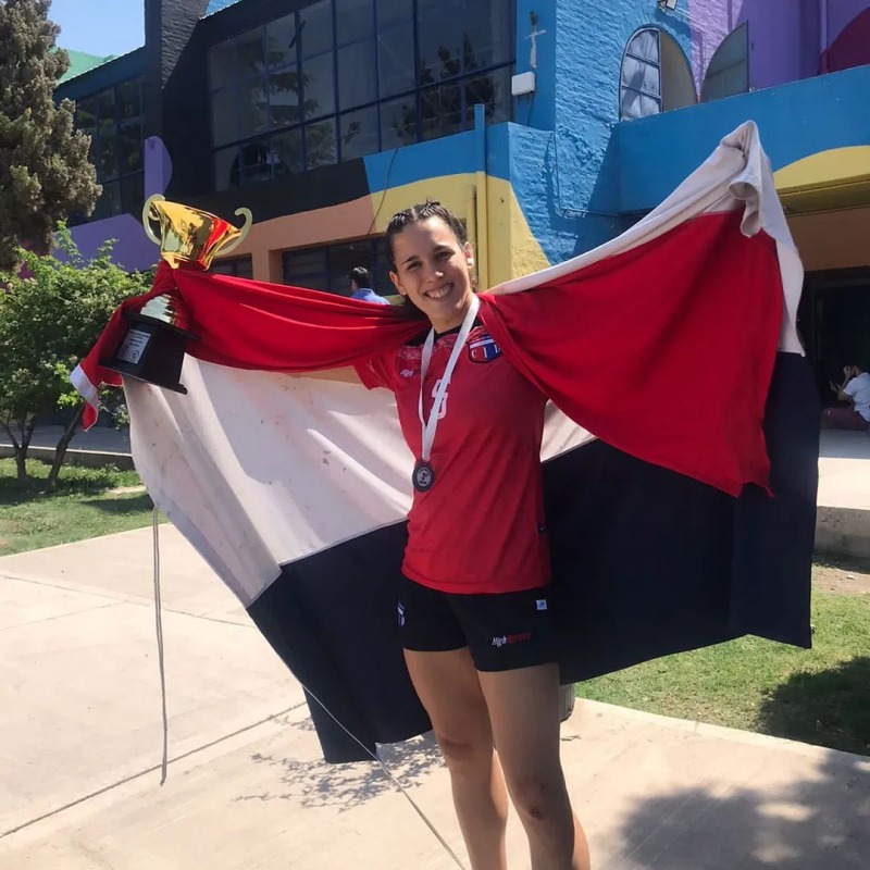 Handball: Valentina Cisneros seguir su carrera en Espaa