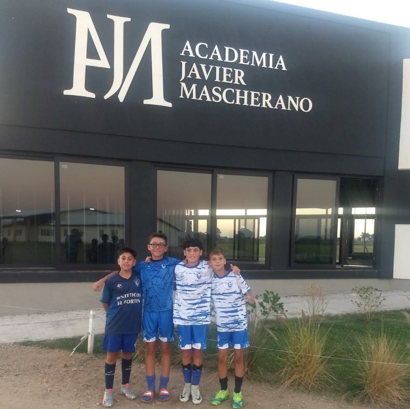 Futbolistas de El Fortn se sumaron a la Academia Mascherano