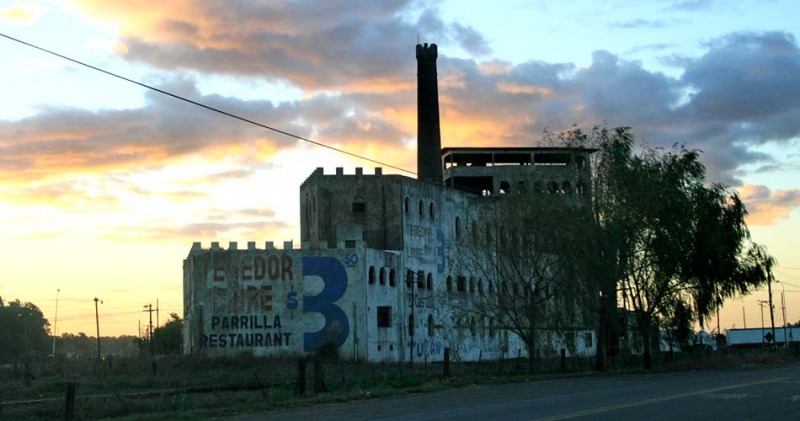 Se puso en venta El Castillo, un cono al pasar por Cauelas