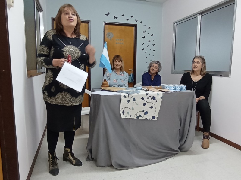 Entregaron premios del Concurso Literario por el Da del Maestro