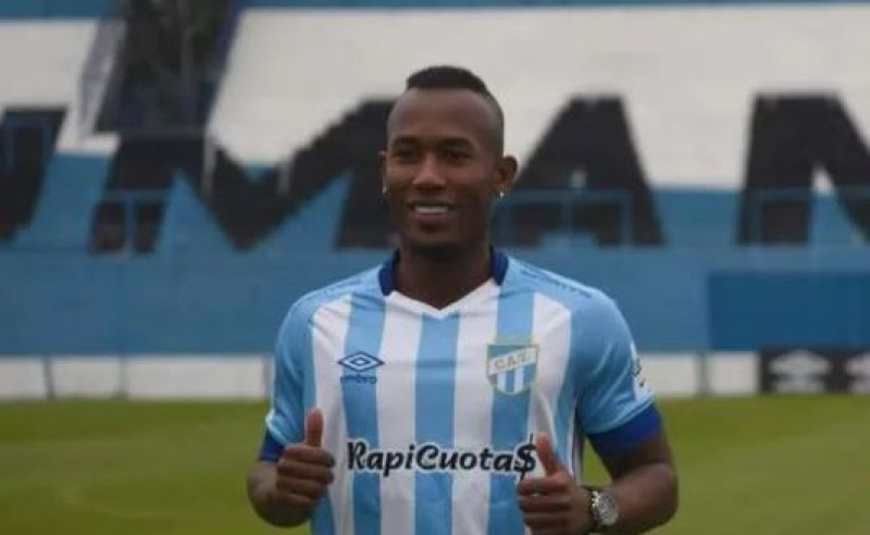 Conmocin en el ftbol: falleci un jugador de Atltico Tucumn