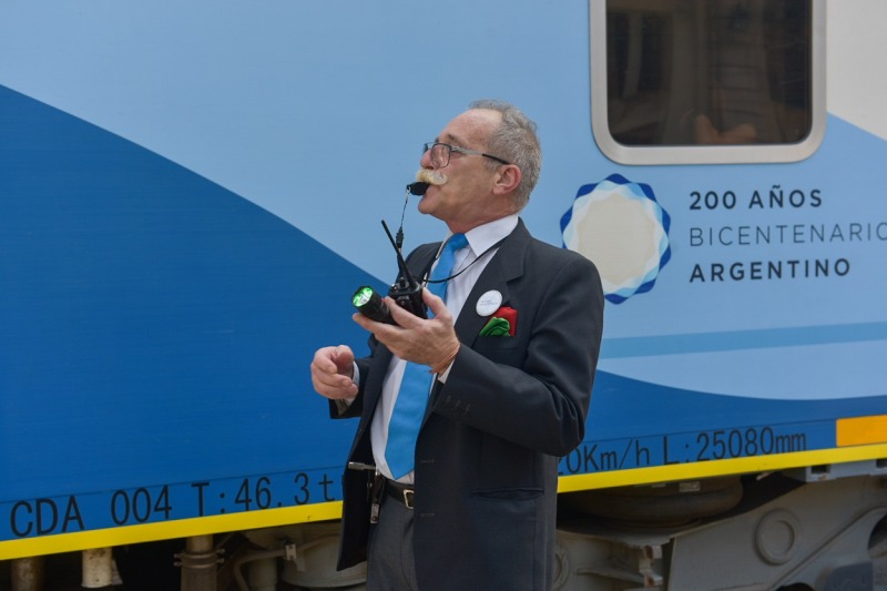 Tren a Baha Blanca: corri una formacin de prueba
