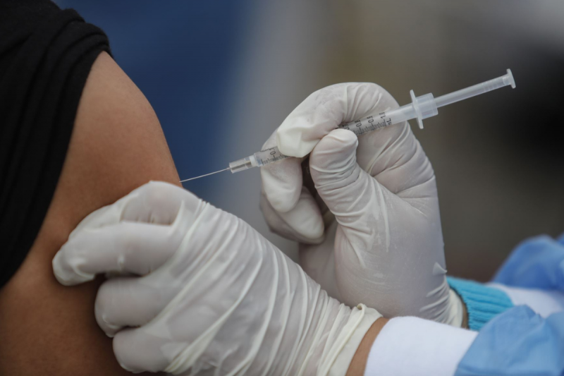 PAMI contina con la campaa de vacunacin antigripal