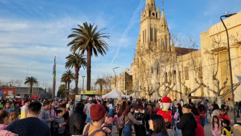 Este domingo se realizar la Fiesta de la Torta Frita en Bolvar