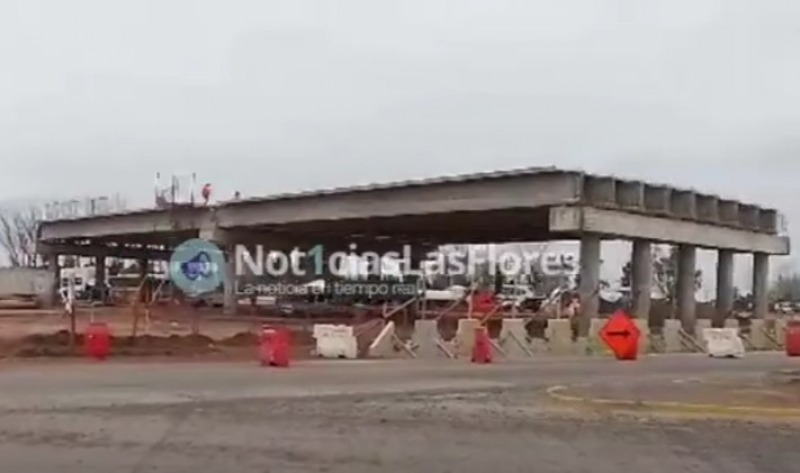 Desvo en la Ruta 3 por la nueva rotonda de Las Flores