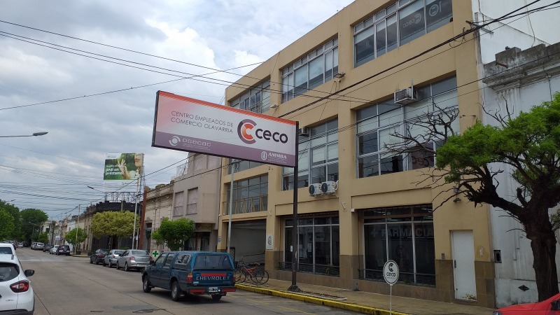 El lunes es feriado para los mercantiles