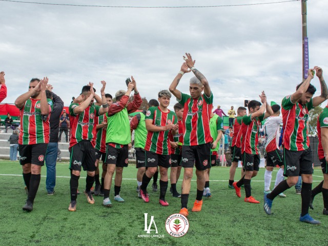 Espigas se afianza en el torneo de Primera Divisin de ftbol
