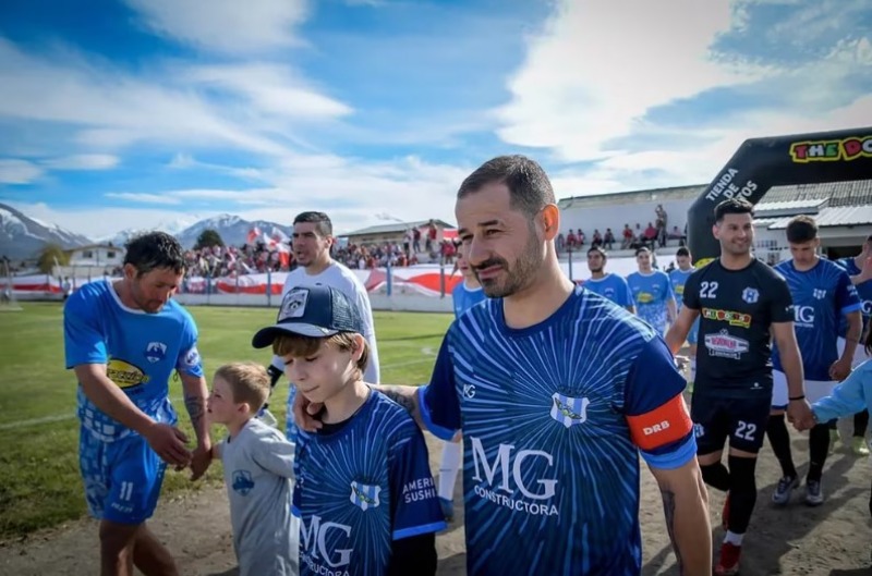 Abelairas, otros jugadores de Primera y 376 equipos