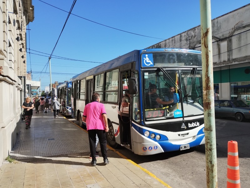 Recorte: horarios del transporte urbano e interurbano