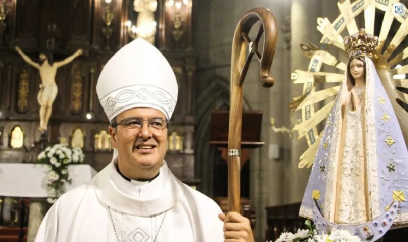 Gabriel Mestre renunci a la arquidicesis de La Plata