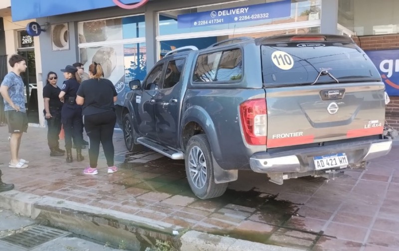 Espectacular accidente en la interseccin de Coln y Lavalle