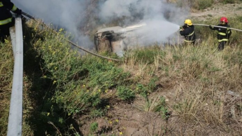 Tragedia en la ruta 35: dos mujeres carbonizadas y una nia internada