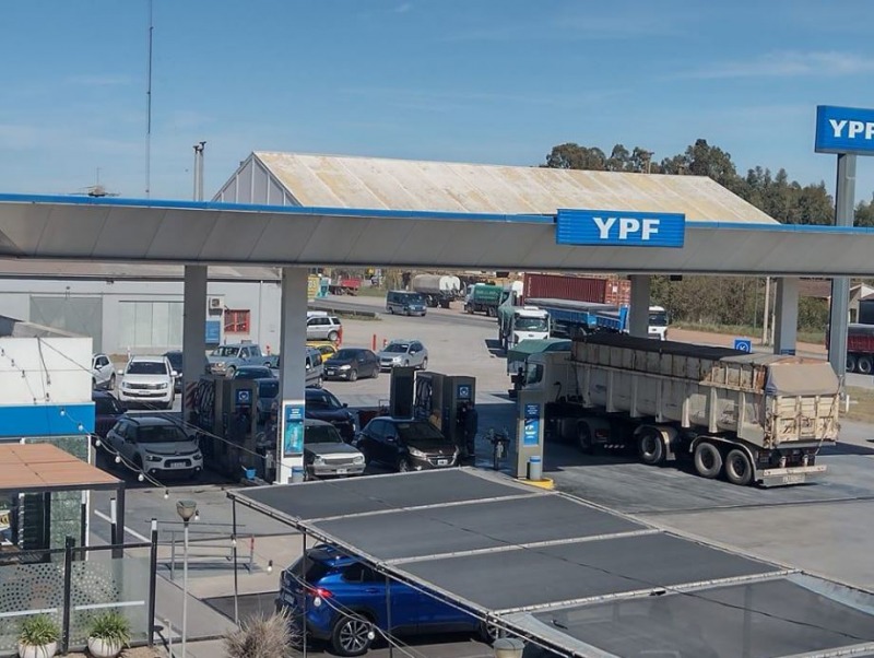 El tanque lleno no va m�s: la venta de combustible sigue en picada