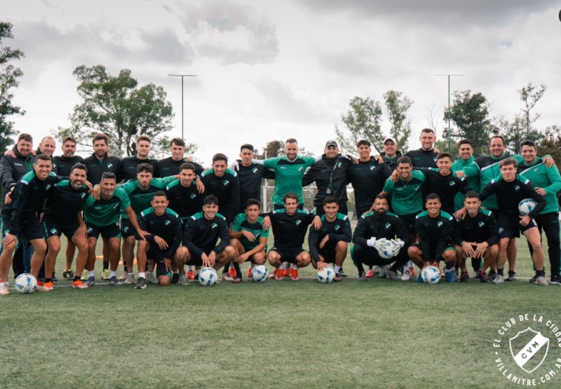 Copa Argentina: con Pablo Mujica, Villa Mitre juega ante Banfield