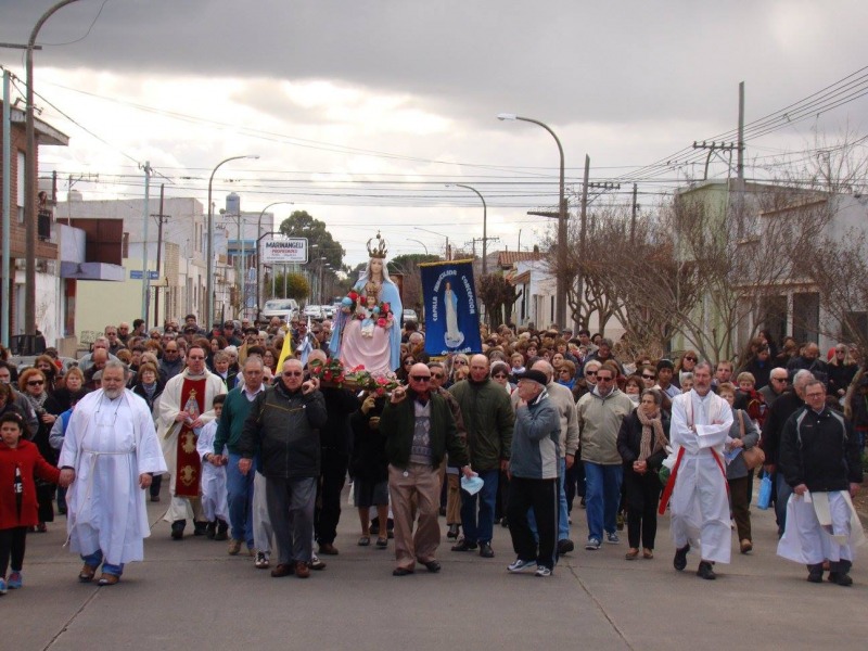 El Viernes Santo, Va Crucis y peregrinacin