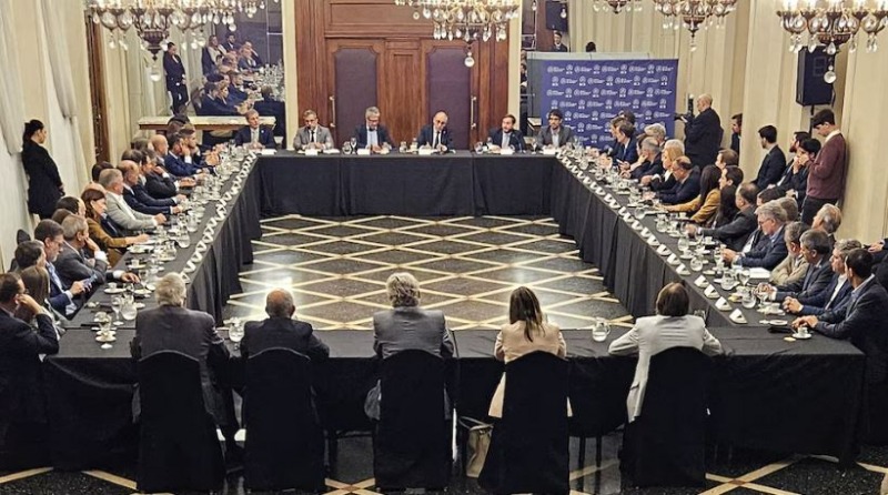 El gobierno ratific que subir las retenciones a las exportaciones
