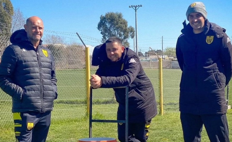 Duilio Botella, con ayudantes de Olavarra, a Deportivo Rincn