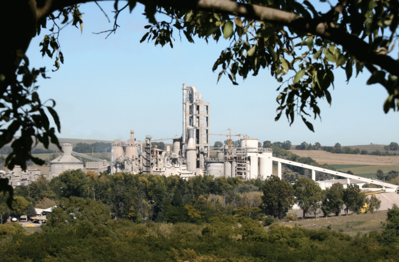 La produccin de cemento cay ms del 35% en la Provincia