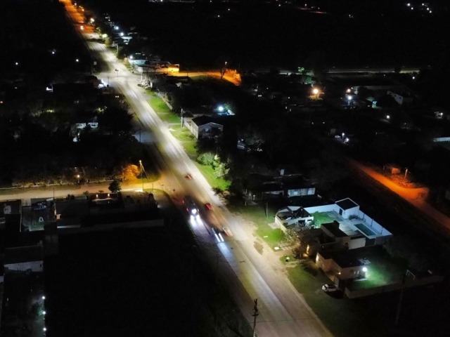 La avenida Emiliozzi tiene nuevas luminarias LED