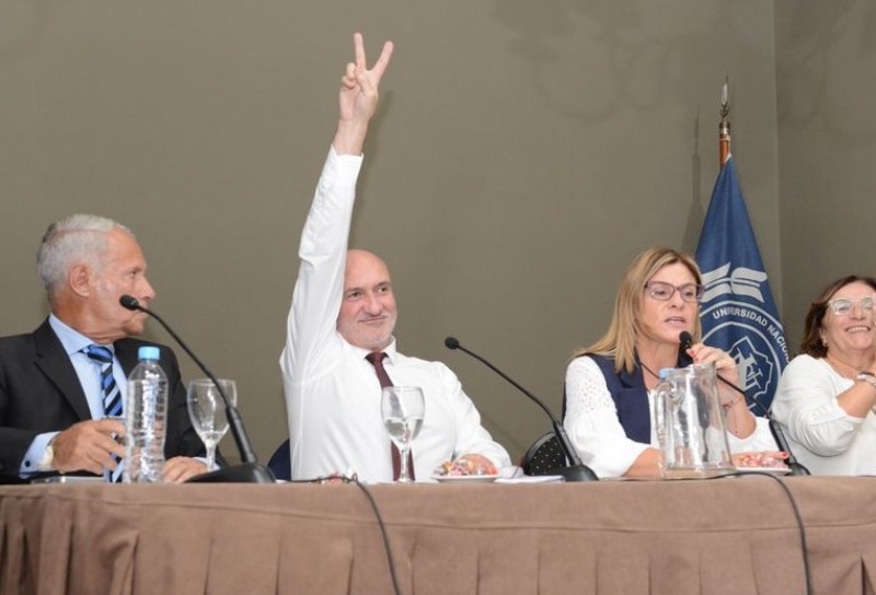 Siempre es difcil renovar cuando a uno le toca ejercer en dos crisis