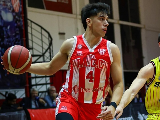 Reconocimientos al notable ao del ex chaira Alex Negrete