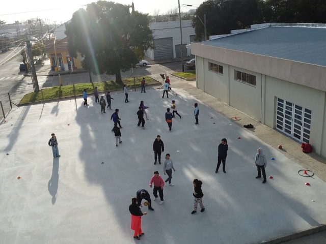 Wesner recorri el nuevo playn de la Escuela N 49