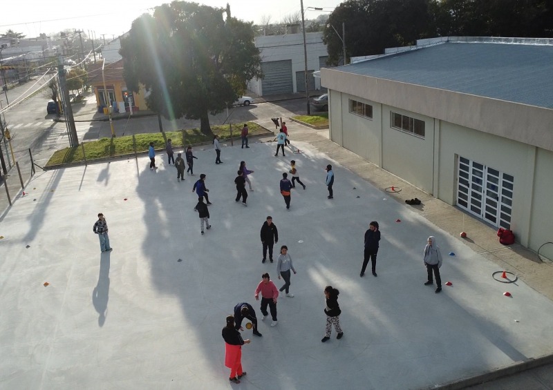 Wesner recorri el nuevo playn de la Escuela N 49