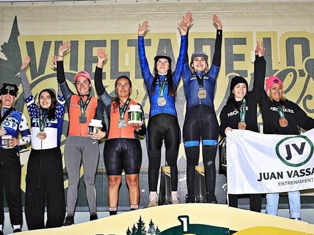 Podios olavarrienses en la Vuelta de los Bosques