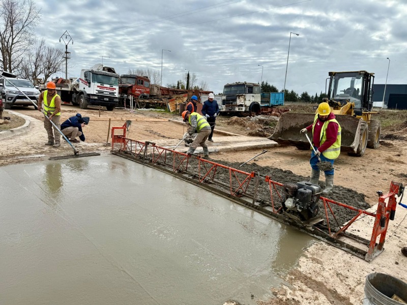 Avanza la obra de pavimentacin en el barrio Carlos Pellegrini