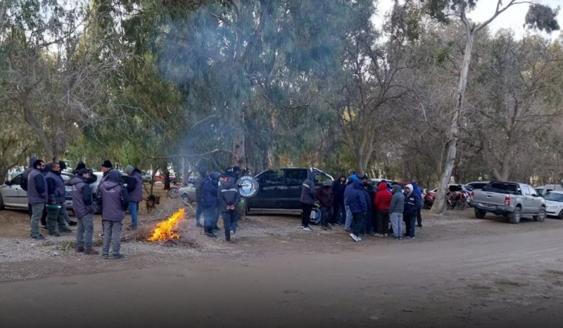 El lunes de manifestaron en Madryn trabajadores de Fabri SA