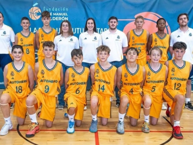 Tiene races olavarrienses y juega en el bsquet del Real Madrid