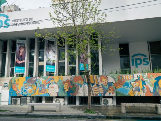 Denuncian a financiera por presunta estafa a jubilados del IPS