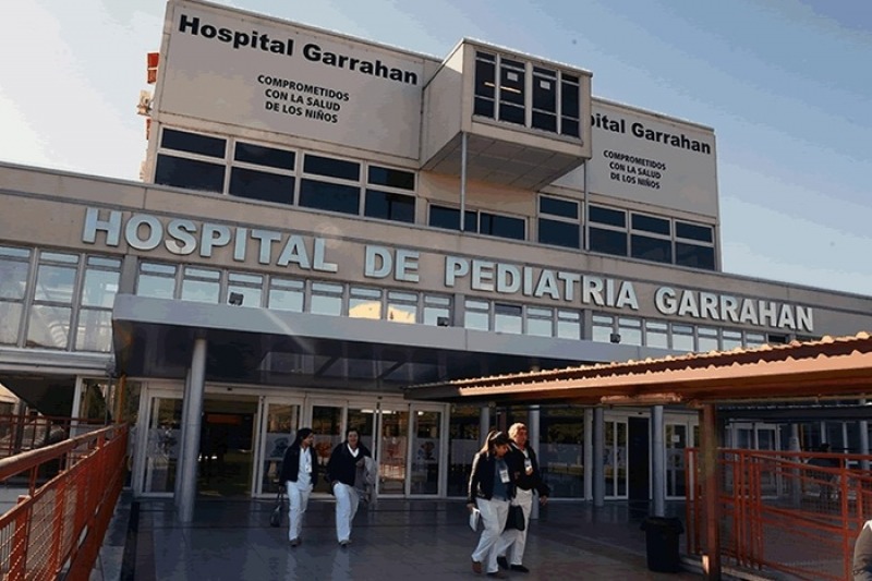 Un equipo del Garrahan separ con xito a dos gemelas siamesas