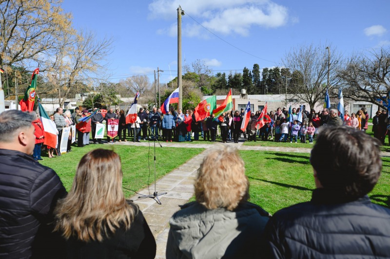 En Loma Negra se realiz el acto por el Da del Inmigrante