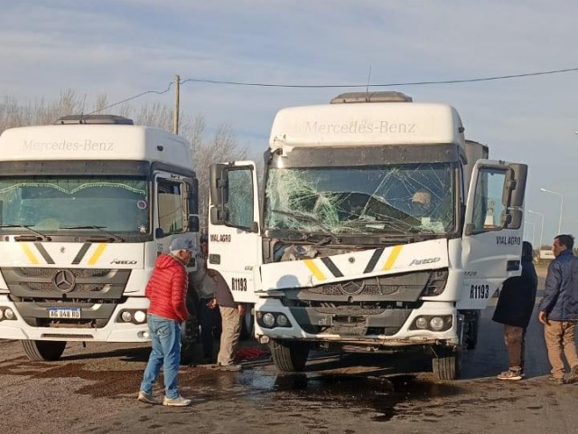 Triple choque de camiones en la Ruta 3, sin lesionados